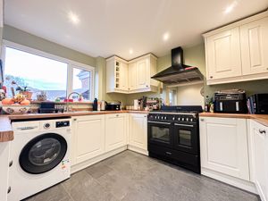 Photo 16- click for photo gallery